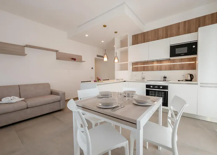 Guesthost - Mare Monti 4-7 Daire *